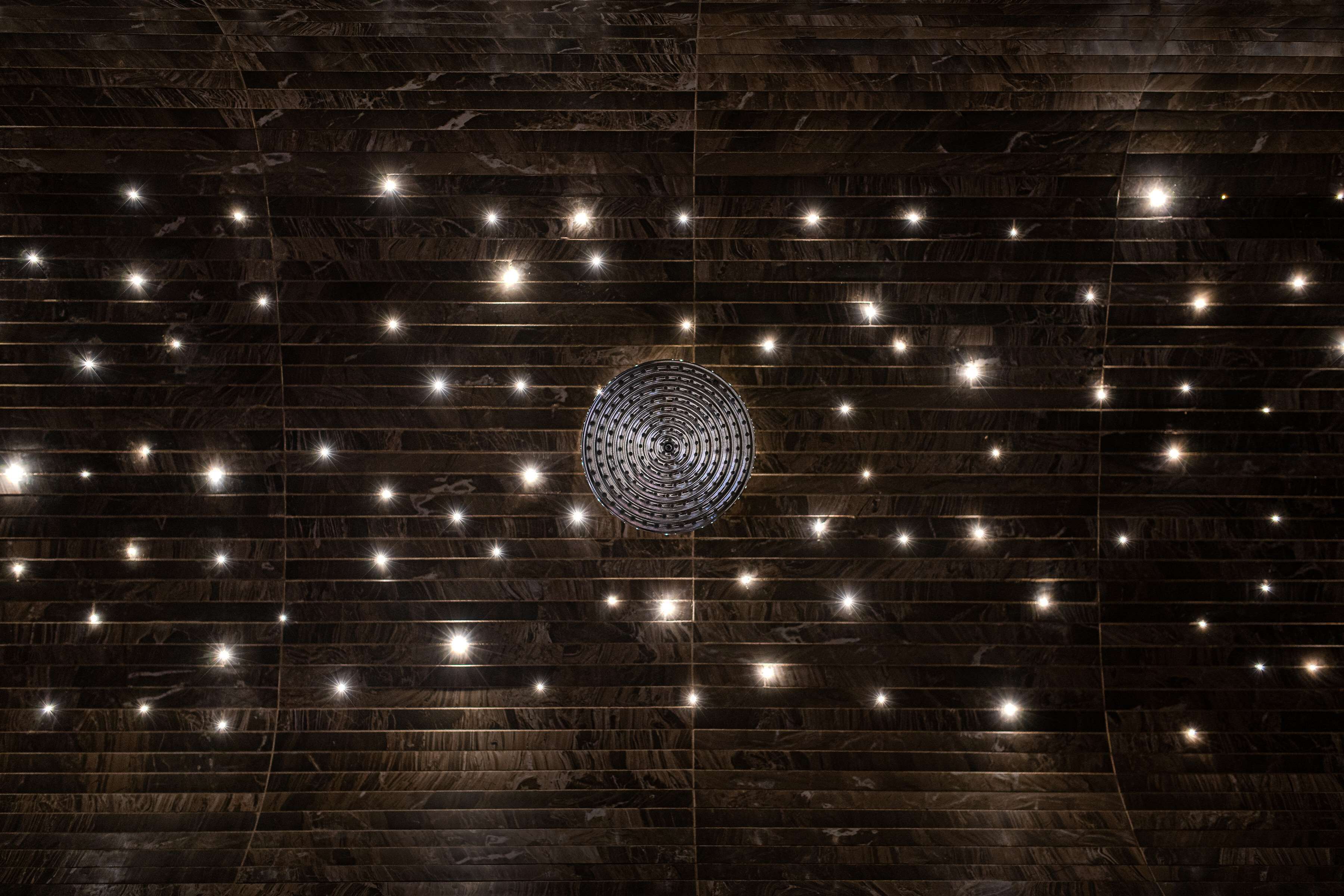 suite (grande, canal view) | hypo-allergenic bedding, minibar, in-room safe, individually decorated