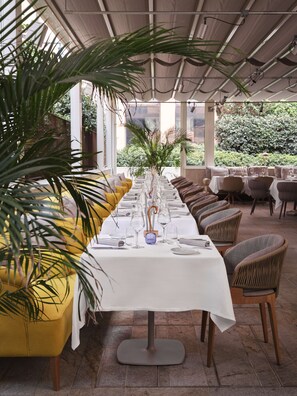 Breakfast, dinner served; Italian cuisine, al fresco dining  - Hyatt Centric Murano Venice (Venice)