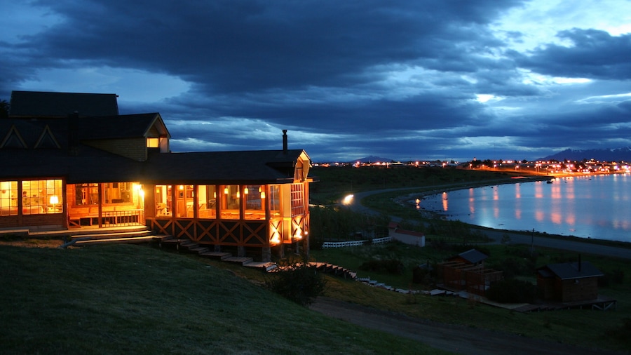 Weskar Patagonian Lodge