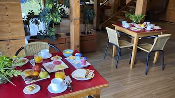 Gratis frukostbuffé varje dag