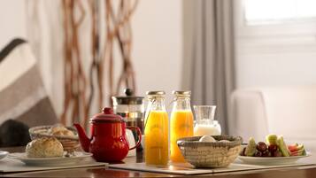 Ilmainen päivittäinen buffetaamiainen