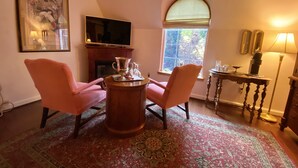 Luxury Double Room, Ensuite (Bach) - Excelsior Inn (Eugene)