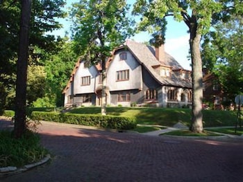 The Leonard at Logan