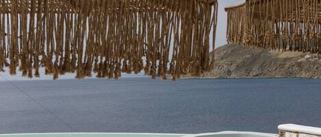 3 piscines extérieures, parasols de plage, chaises longues