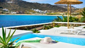Royal Suite, Private Pool, Ocean View | In-room safe, soundproofing, iron/ironing board, free cots/infant beds - Mykonos Pantheon (Mykonos)