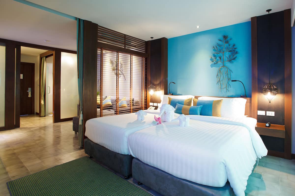 In-room safe, desk, free WiFi, bed sheets