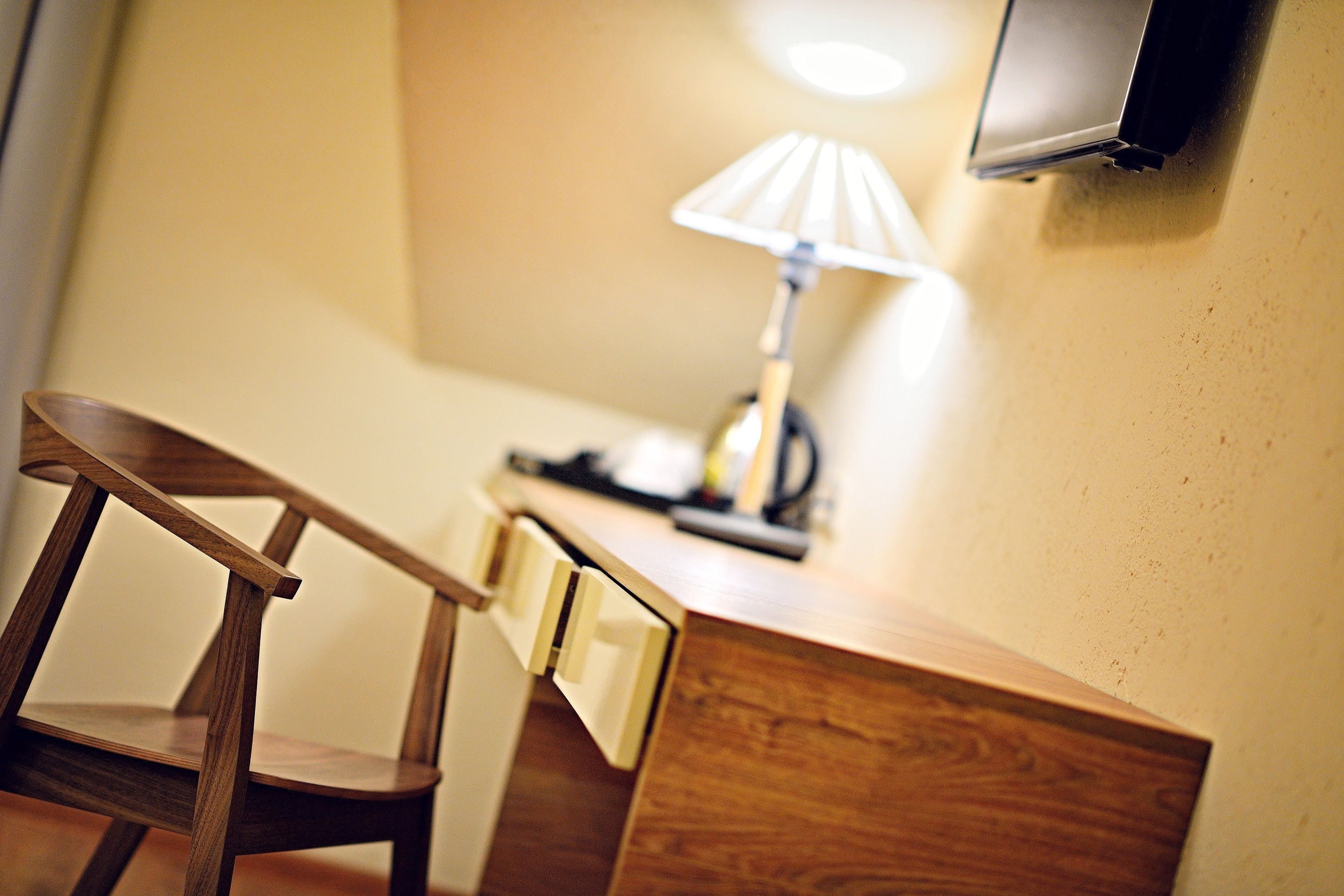 standard double or twin room | in-room safe, desk, free cots/infant beds, rollaway beds