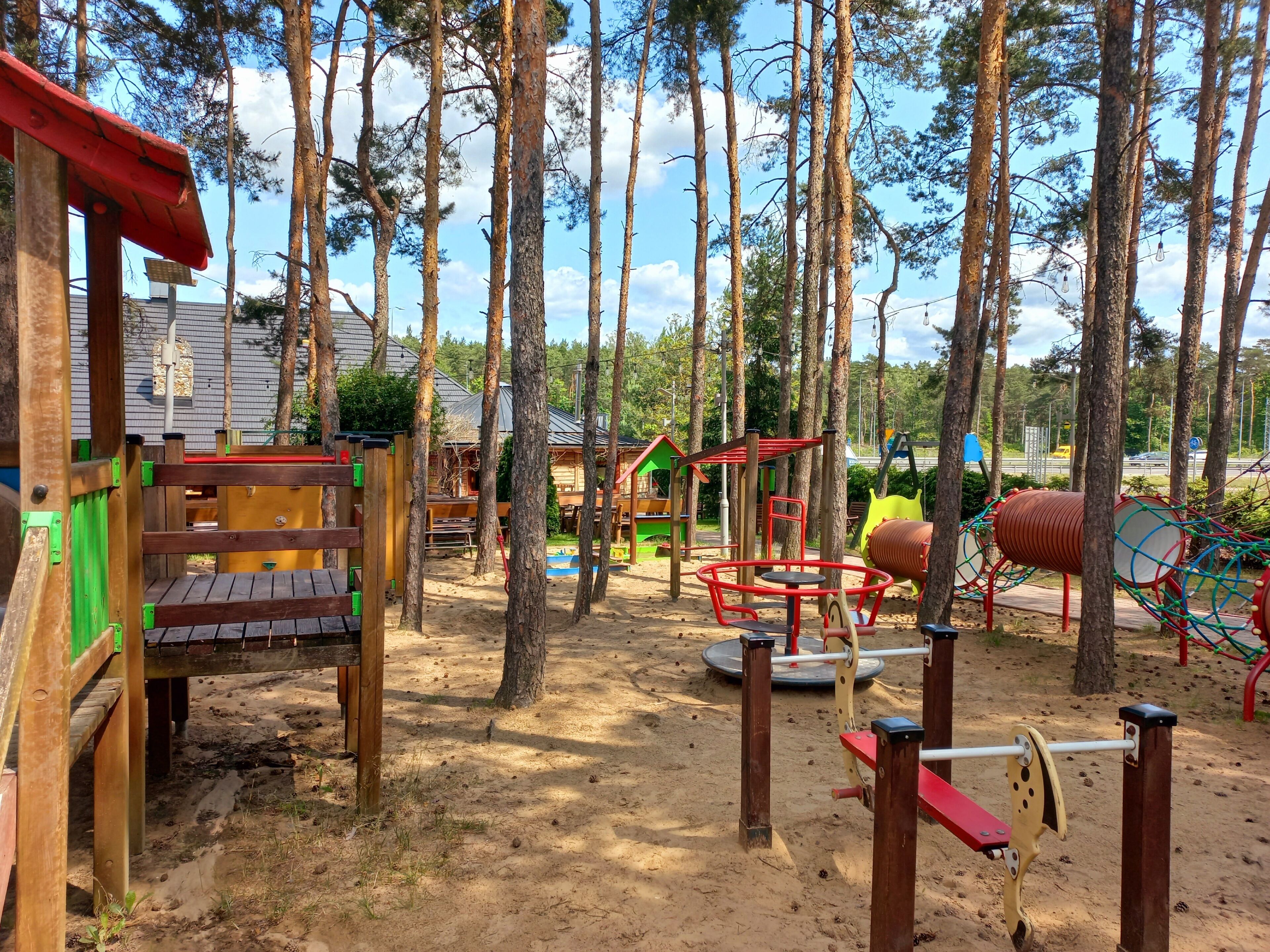 children’s play area – outdoor