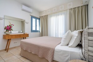 1 bedroom, premium bedding, minibar, in-room safe - Mitos Suites (Naxos)