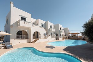 Front of property - Mitos Suites (Naxos)