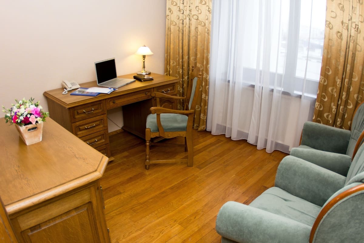 Comfort-Apartment | 1 Schlafzimmer, Schreibtisch, laptopgeeigneter Arbeitsplatz