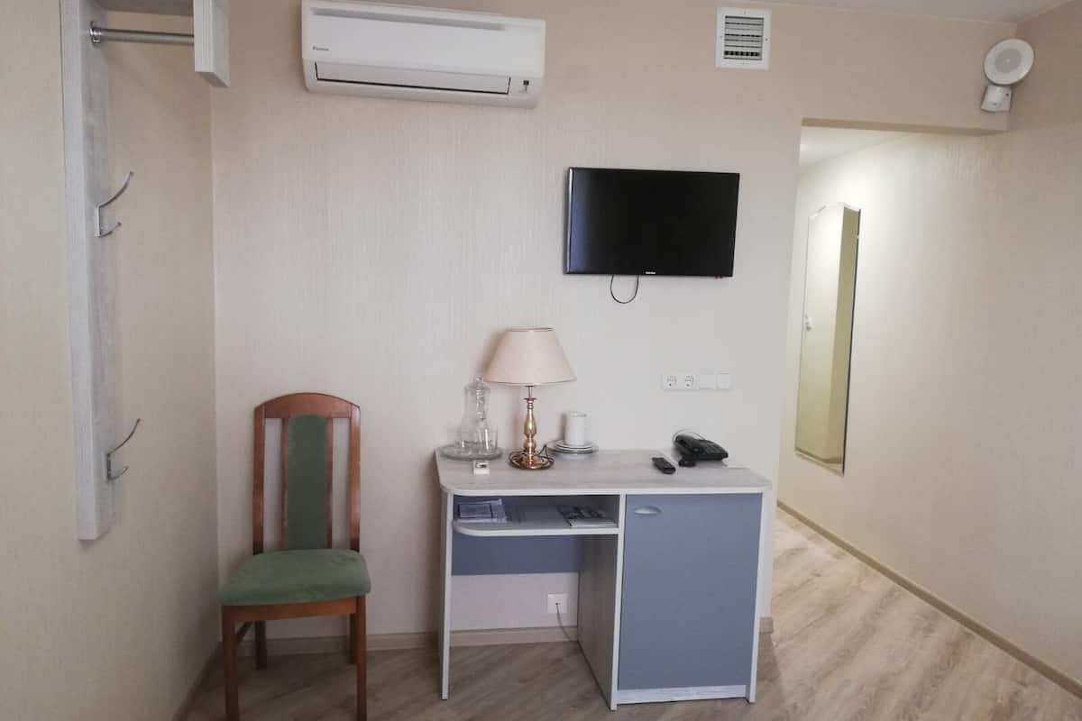 Comfort-Doppel- oder -Zweibettzimmer | 1 Schlafzimmer, Schreibtisch, laptopgeeigneter Arbeitsplatz