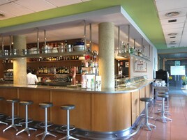 酒吧（店内）