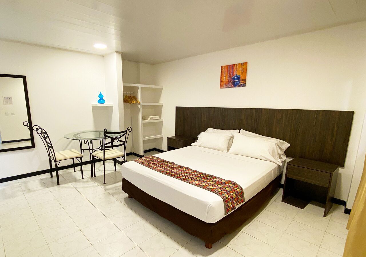 In-room safe, bed sheets