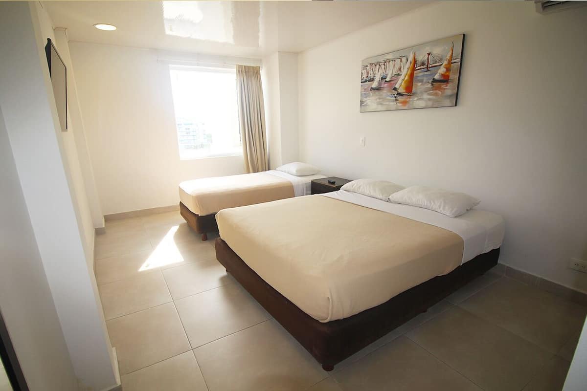 Caja fuerte y ropa de cama