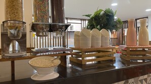 Desayuno bufé gratuito y diario