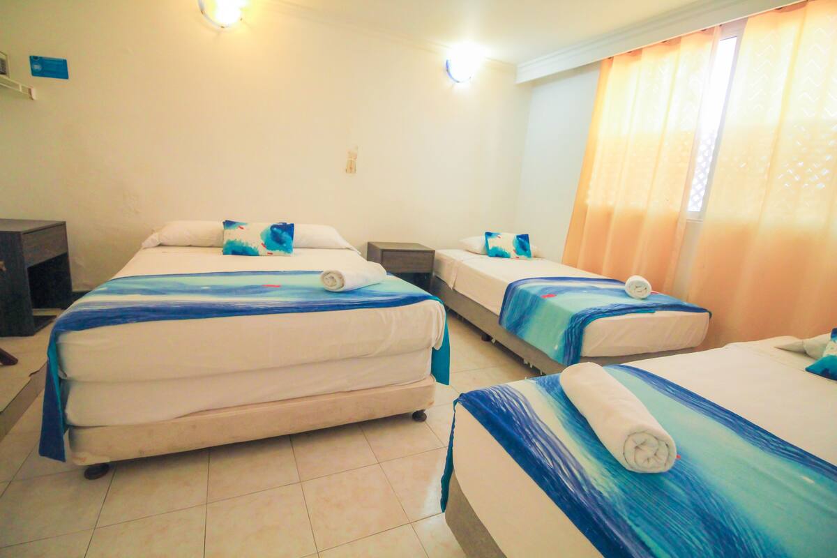 In-room safe, bed sheets