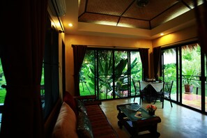 21-inch TV with cable channels