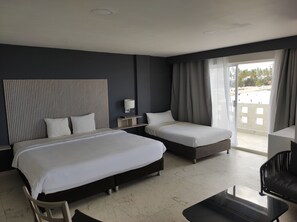 Minibar, coffres-forts dans les chambres, bureau, chambres insonorisées