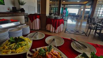 Tägliches inbegriffenes Frühstücksbuffet