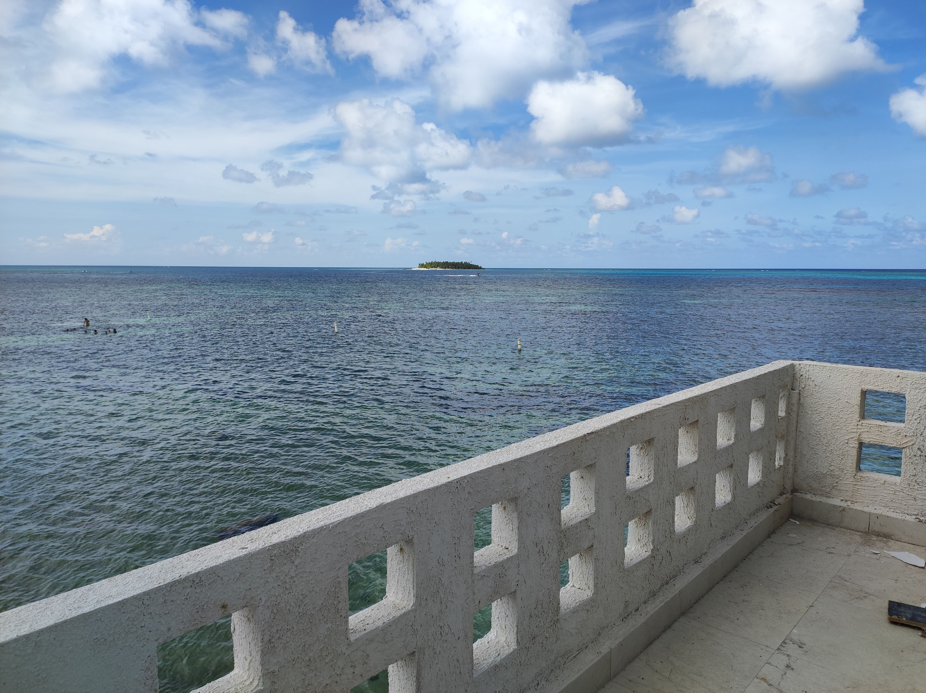 Chambre Double Junior, vue partielle sur l'océan | Terrasse/Patio