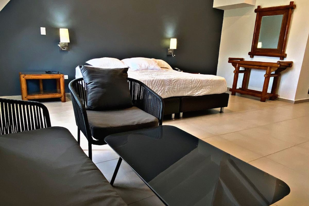 Deluxe Double Room, 1 King Bed, Ocean View | Minibar, in-room safe, desk, soundproofing