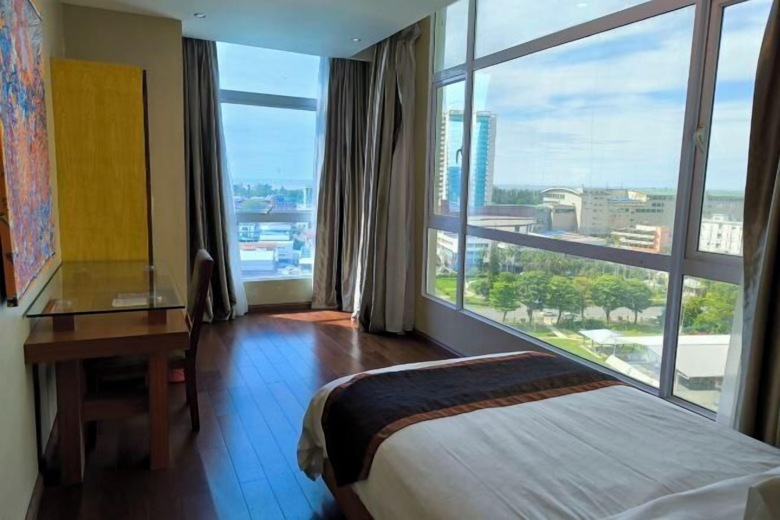 In-room safe, desk, iron/ironing board, free WiFi