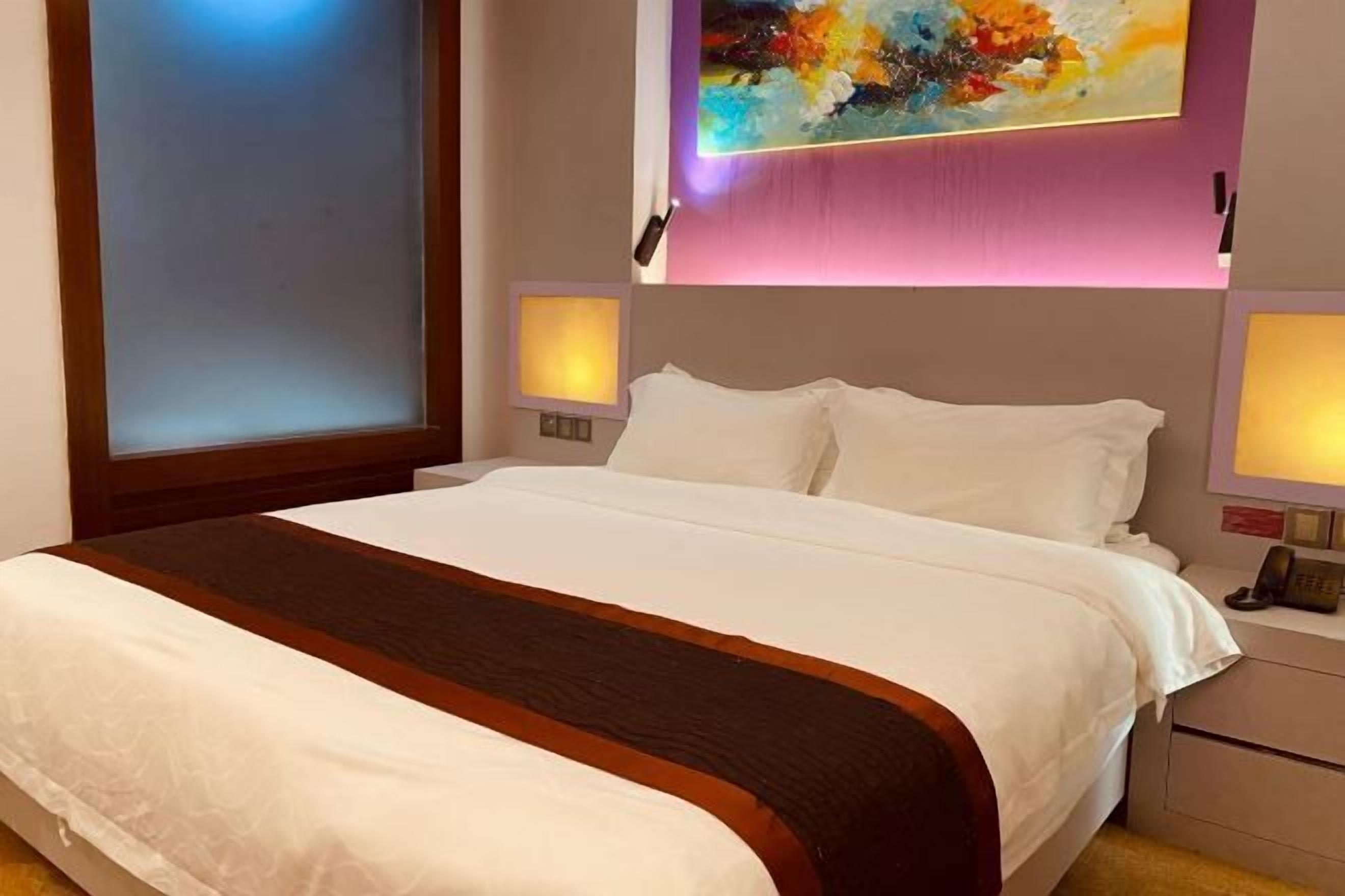 In-room safe, desk, iron/ironing board, free WiFi