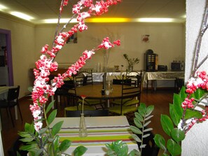 Dining - Hotel Central (Carcassonne)