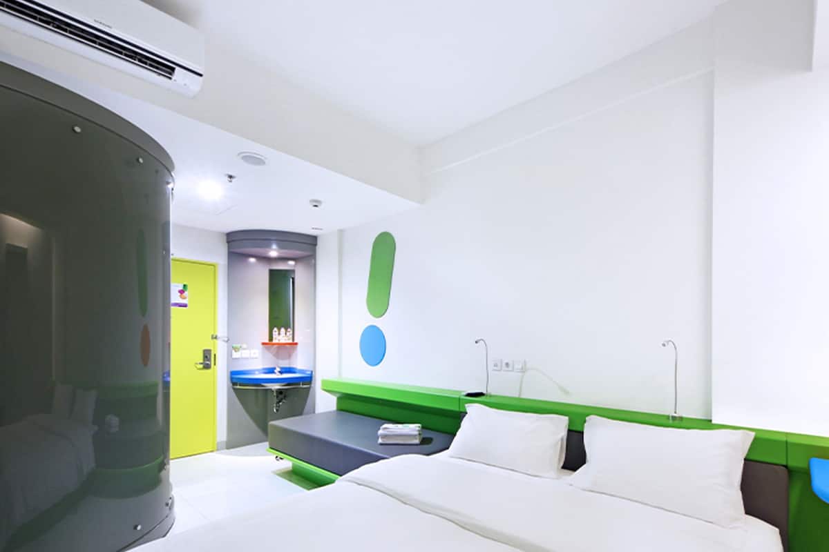 In-room safe, free WiFi