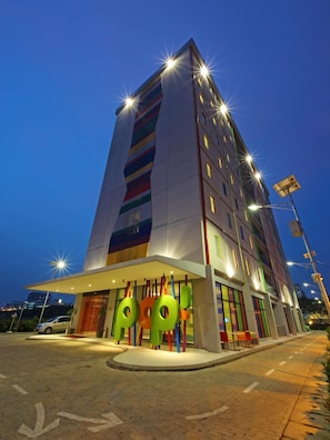 Exterior - POP! Hotel BSD City Tangerang (South Tangerang)