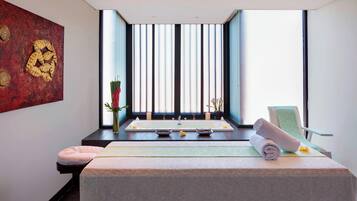 Couples treatment rooms, hot tub, body treatments, hot stone massages