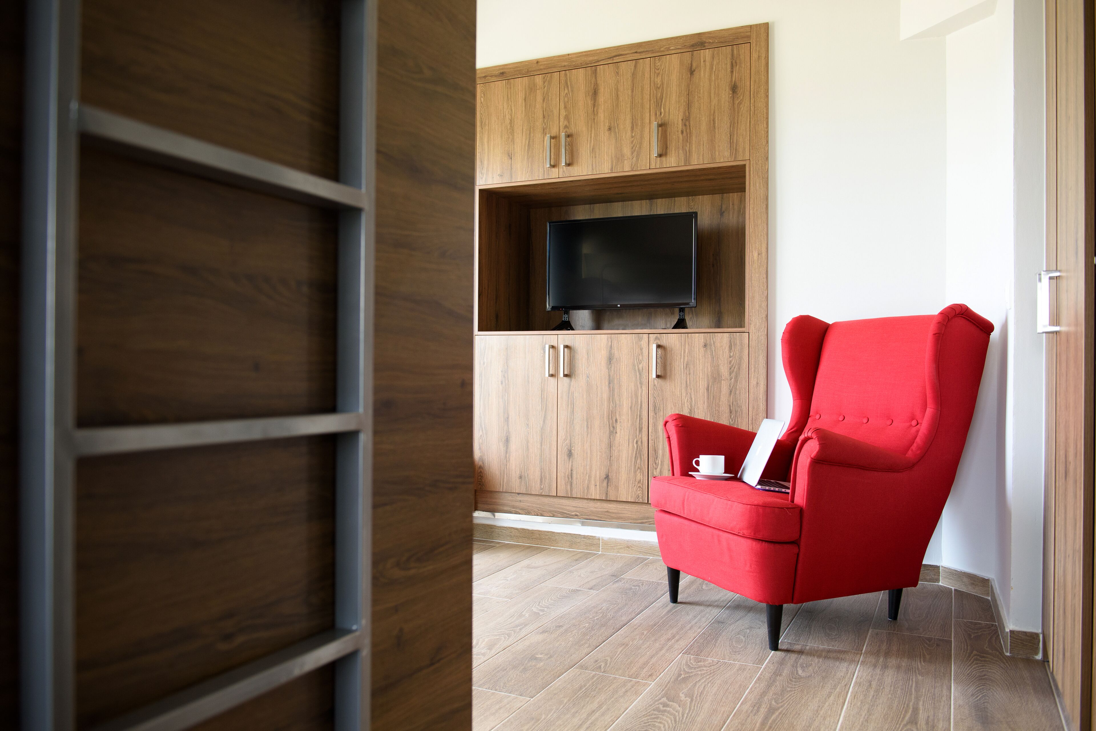 suite, sea view | minibar, in-room safe, desk, laptop workspace