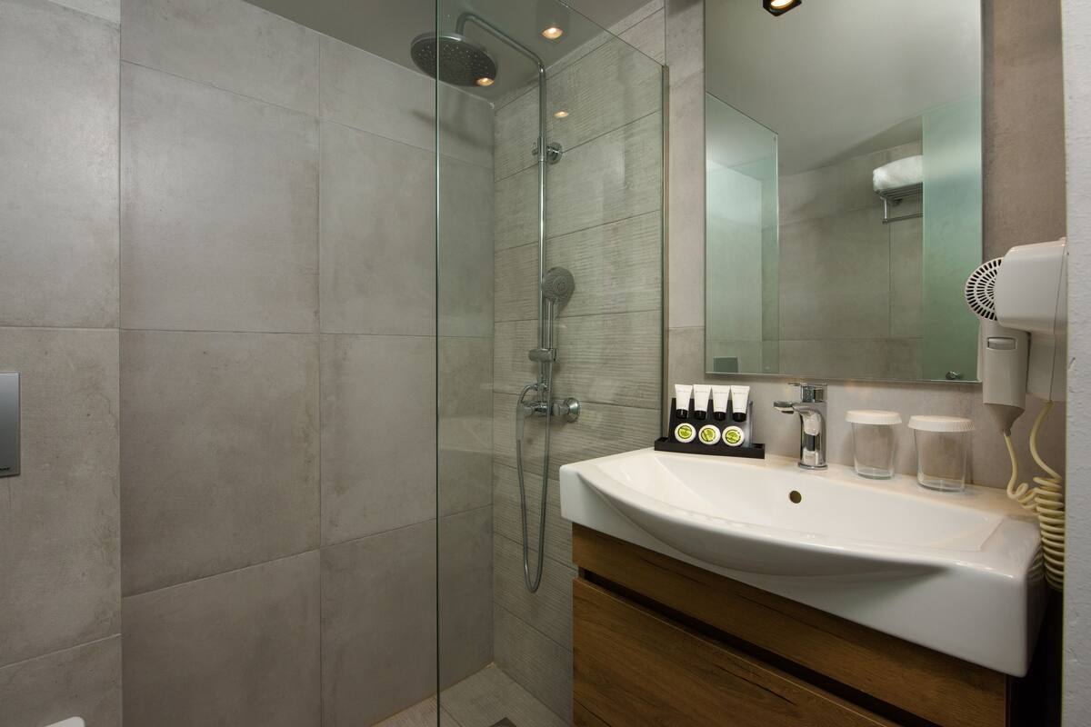 free toiletries, hair dryer, bathrobes, towels