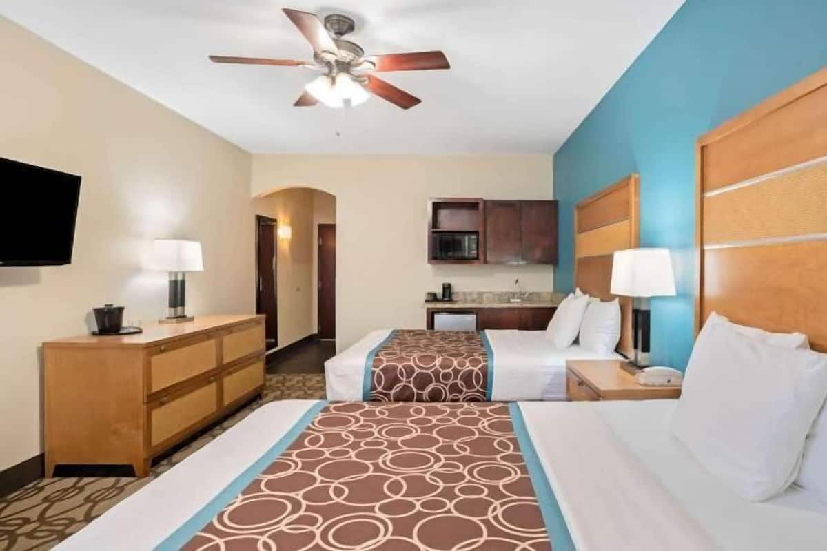 Desk, iron/ironing board, free cribs/infant beds, free WiFi