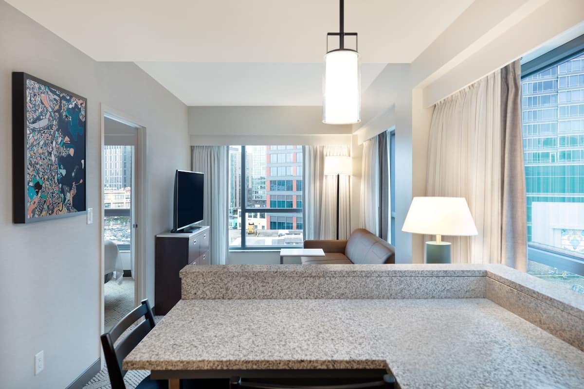 Suite, 1 Bedroom, Non Smoking | Living room