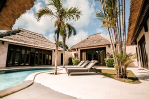 Down duvets, Select Comfort beds, minibar, in-room safe - Mahagiri Villas & Spa Dreamland (Ungasan)