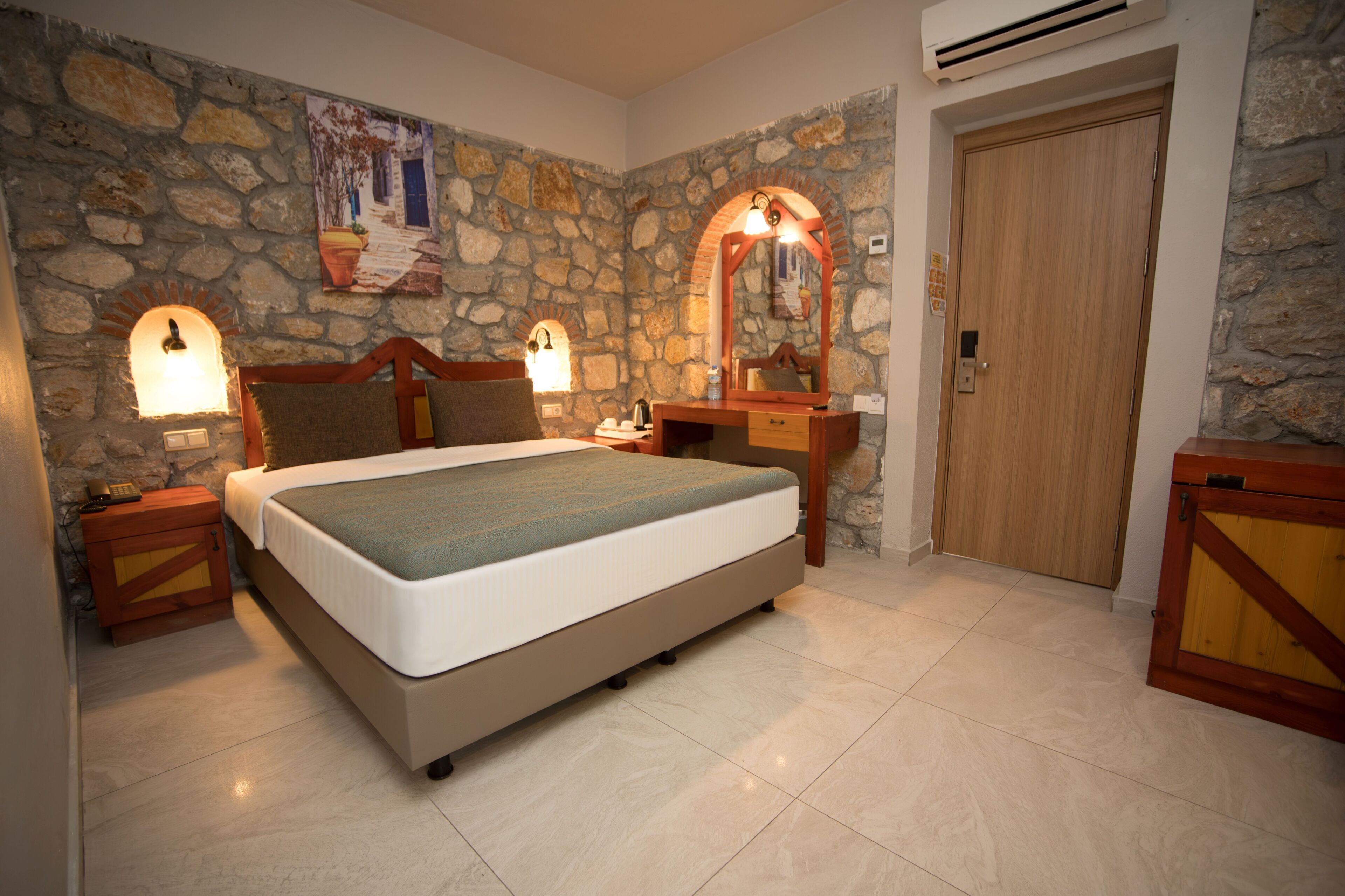 Stone Sea View Family Room | Premium bedding, in-room safe, soundproofing, iron/ironing board