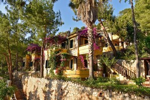 Front of property - Symbola Ölüdeniz Beach Hotel (Fethiye)