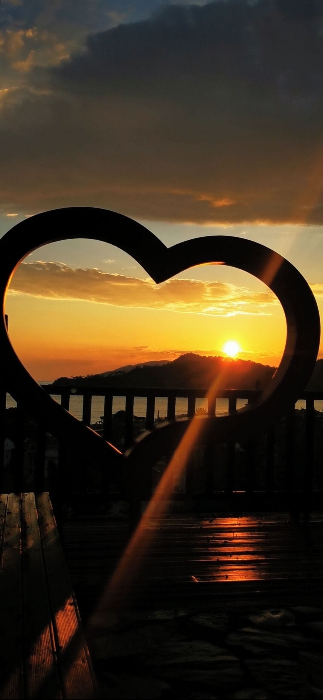 Breakfast, lunch served; local and international cuisine, pool views 