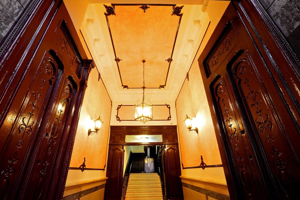 Hostal Sil & Serranos