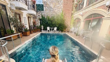 Televisión LCD de 22 pulgadas con canales vía satélite y televisión