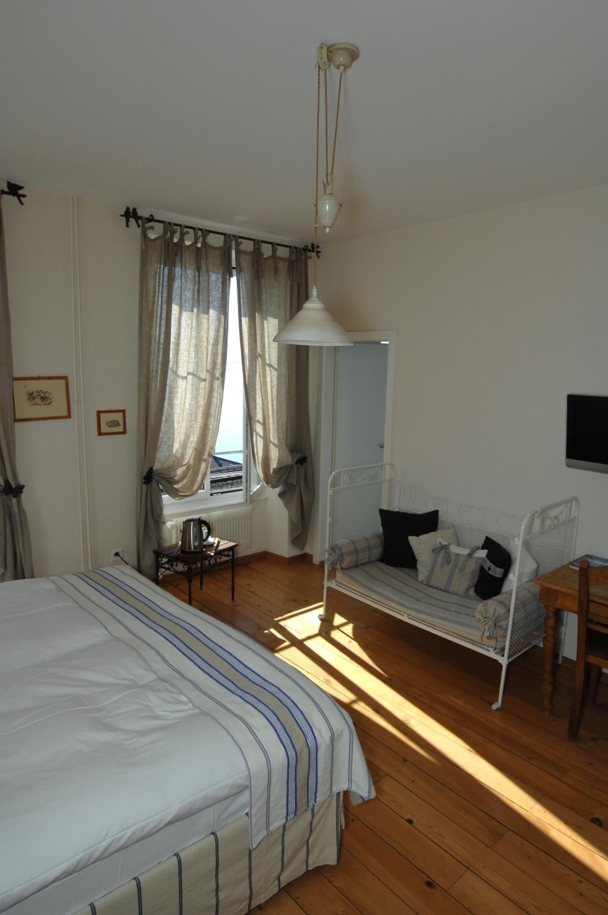 in-room safe, individually decorated, desk, rollaway beds