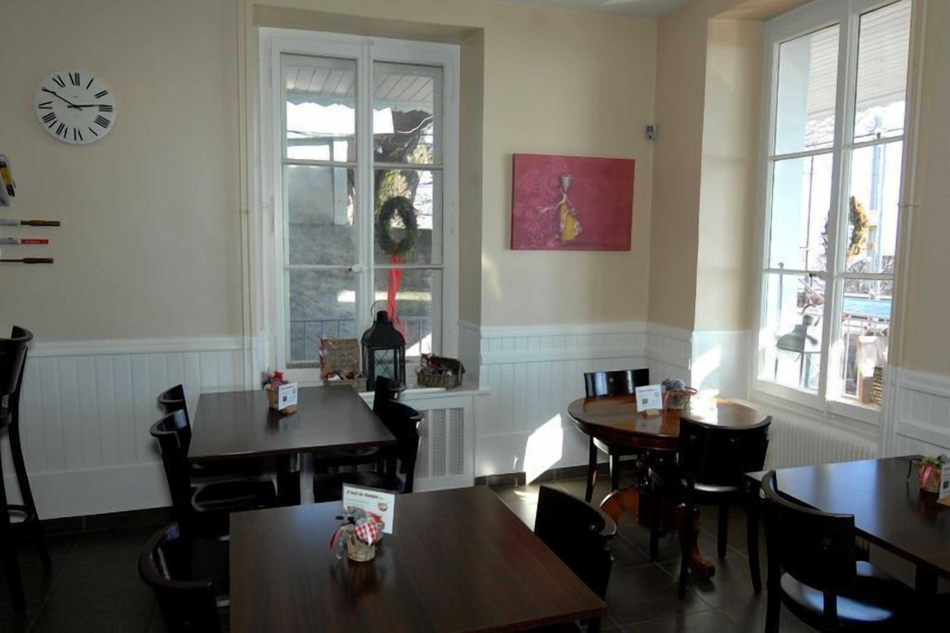 local cuisine, al fresco dining