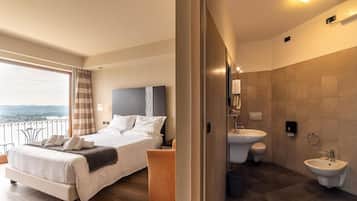 1 habitación, ropa de cama de alta calidad, edredón y minibar