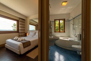Premium bedding, down comforters, minibar, in-room safe - Albergo Ristorante San Carlo (Arona)