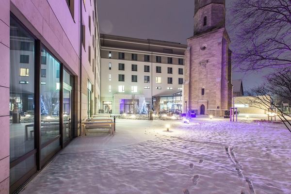 Fassade der Unterkunft – Abend/Nacht