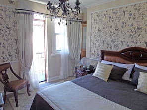 In-room safe, desk, iron/ironing board, free WiFi
