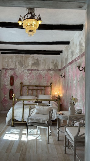 Exclusive Double Room | 1 bedroom, Egyptian cotton sheets, premium bedding, down duvets