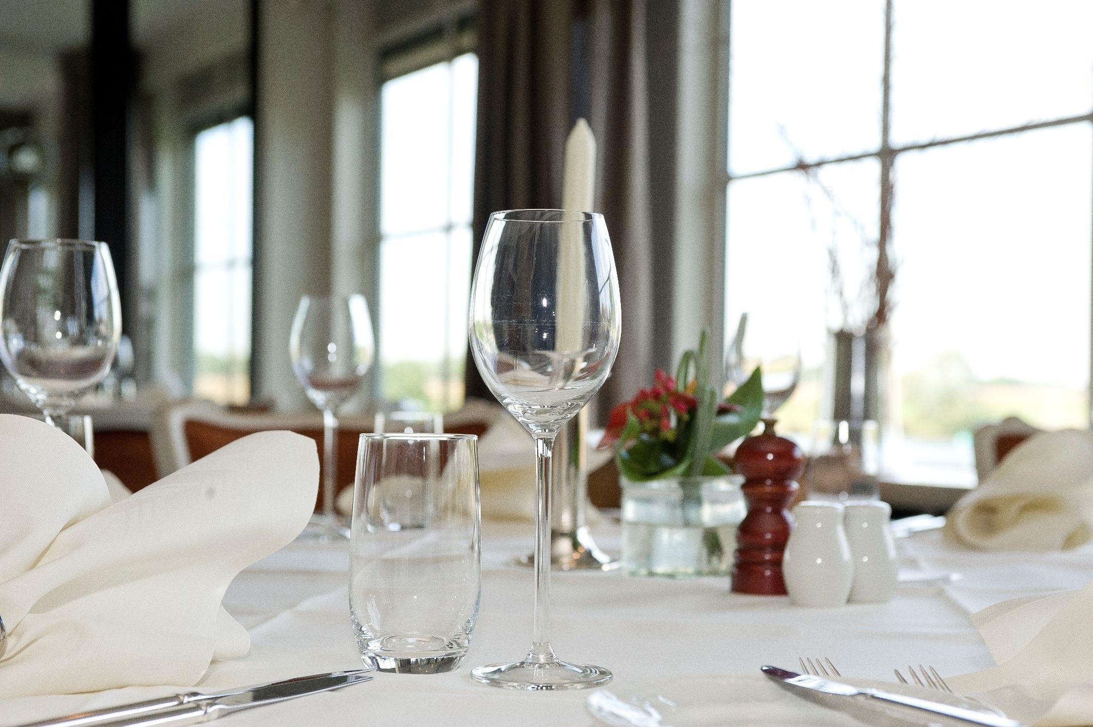 lunch, dinner served; regional cuisine, al fresco dining